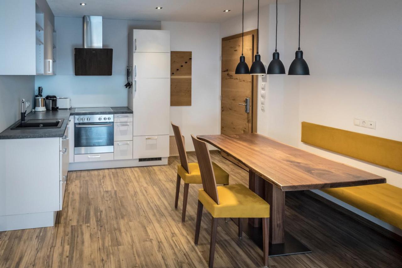 Biwak Appartements Санкт-Антон-ам-Арльберг Экстерьер фото
