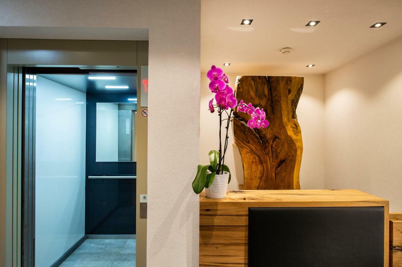 Biwak Appartements Санкт-Антон-ам-Арльберг Экстерьер фото